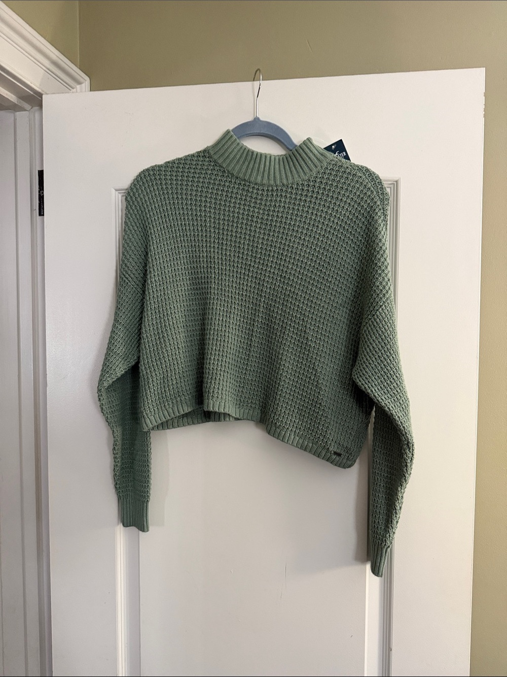 Hollister Cropped Waffle Knit Mock Neck Sweater - Sage